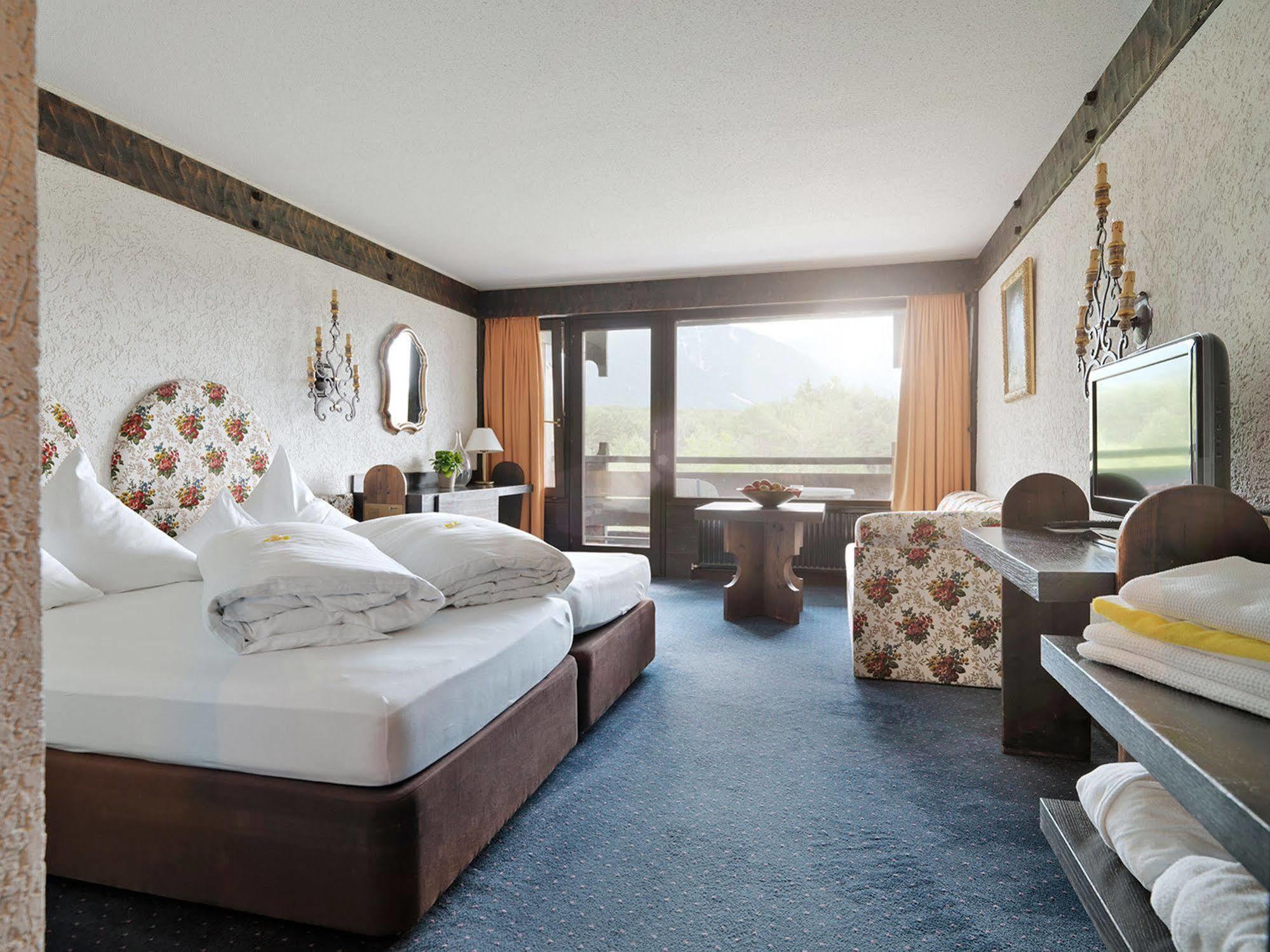 Kaysers Tirolresort - Wohlfuehlhotel Fuer Erwachsene Mieming Extérieur photo